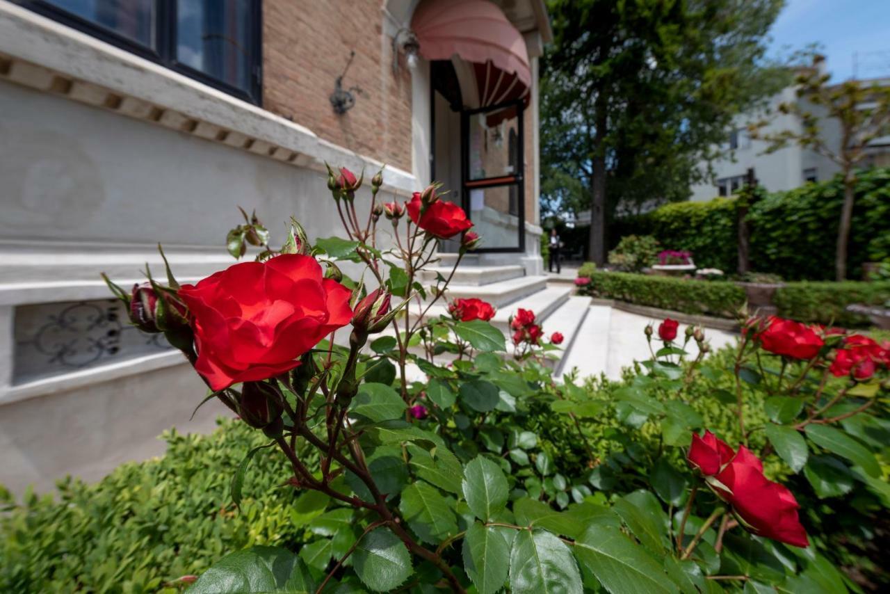 Villa Elda Boutique Hotel Siena Bagian luar foto