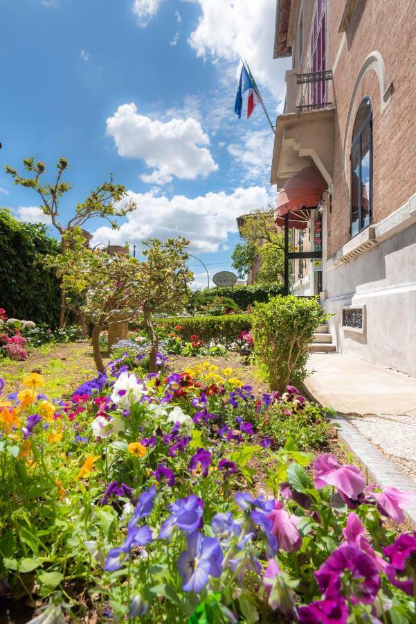Villa Elda Boutique Hotel Siena Bagian luar foto